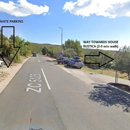 Charming At House Rustica With Terrace And Nearby Parking Punat