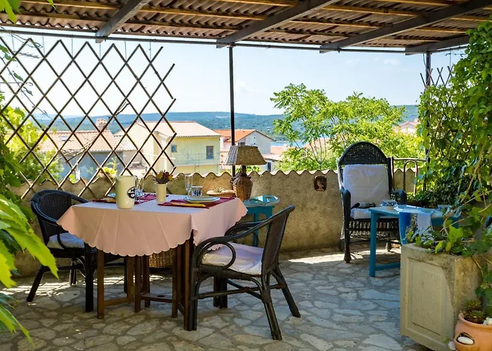 Charming At House Rustica With Terrace And Nearby Parking